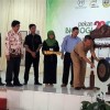 Staff Ahli Bupati saat membuka Pekan Biologi Uniku